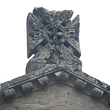 Chapelle funéraire de Chambon-sur-Lac