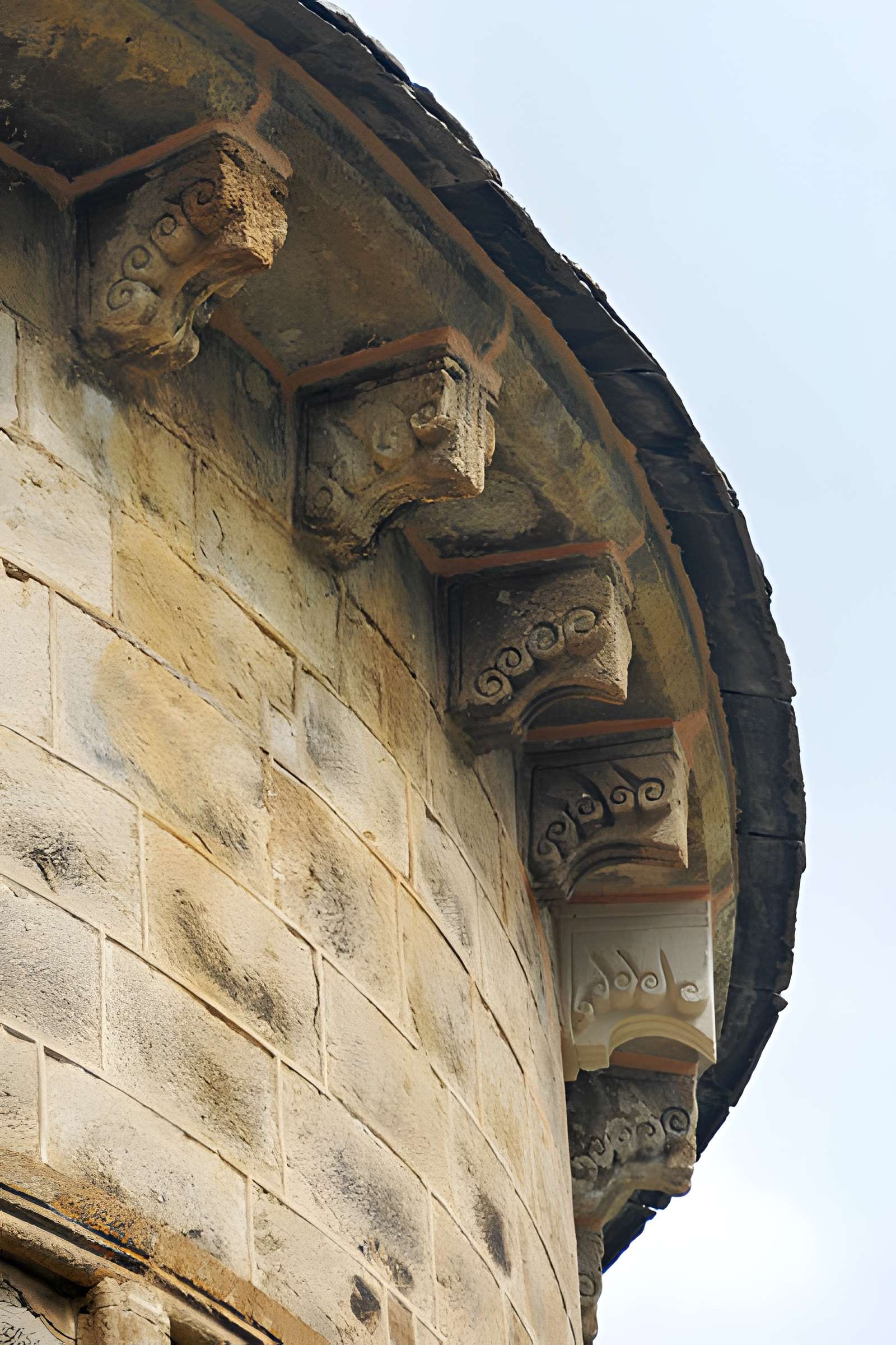Chapelle funéraire de Chambon-sur-Lac