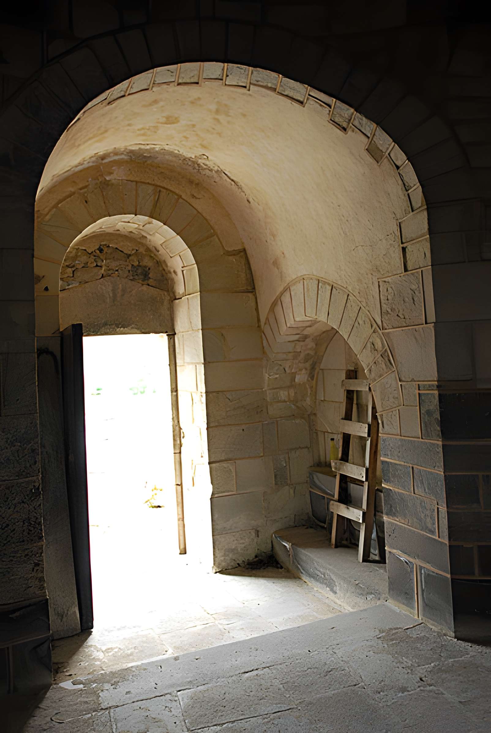 Chapelle funéraire de Chambon-sur-Lac