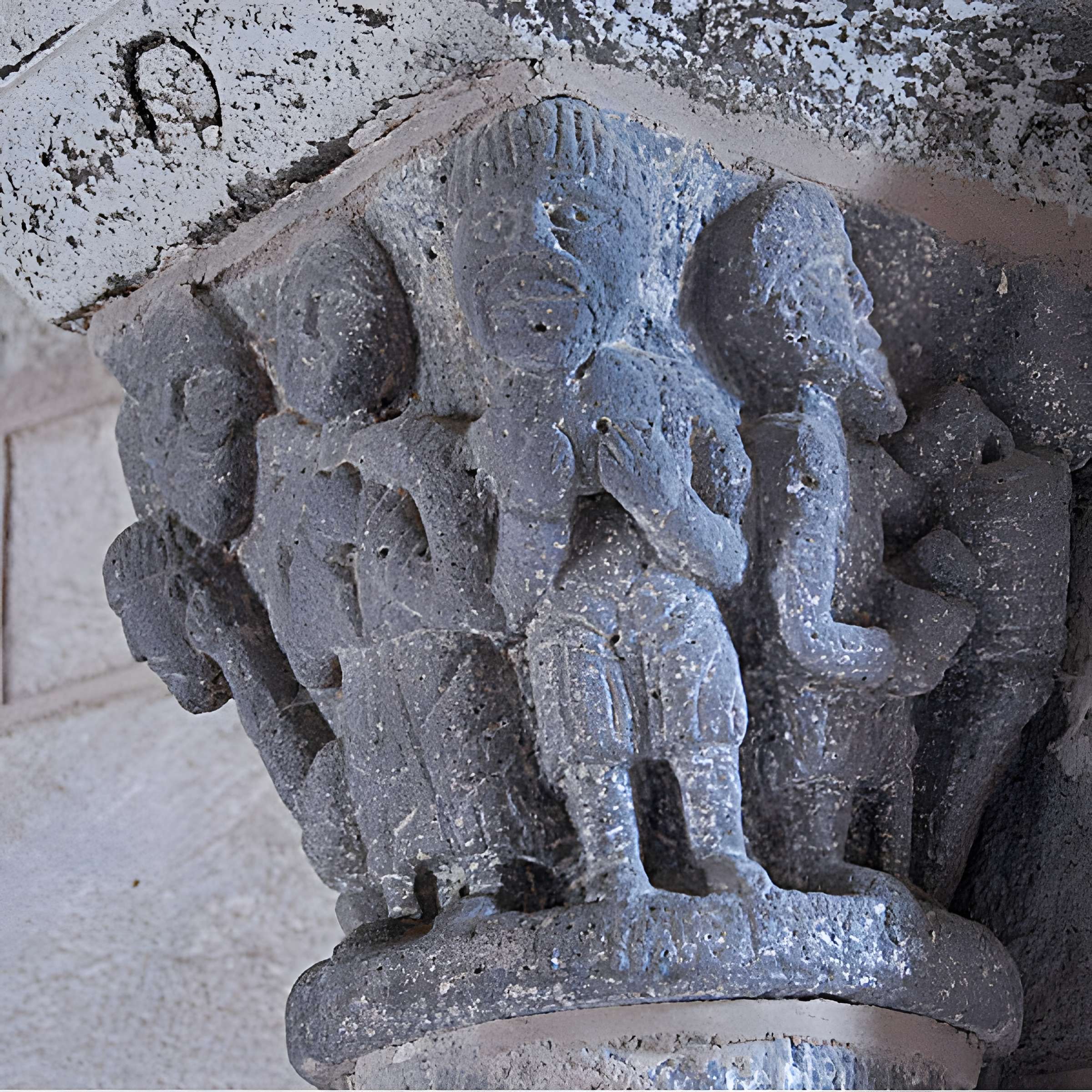 Chapelle funéraire de Chambon-sur-Lac