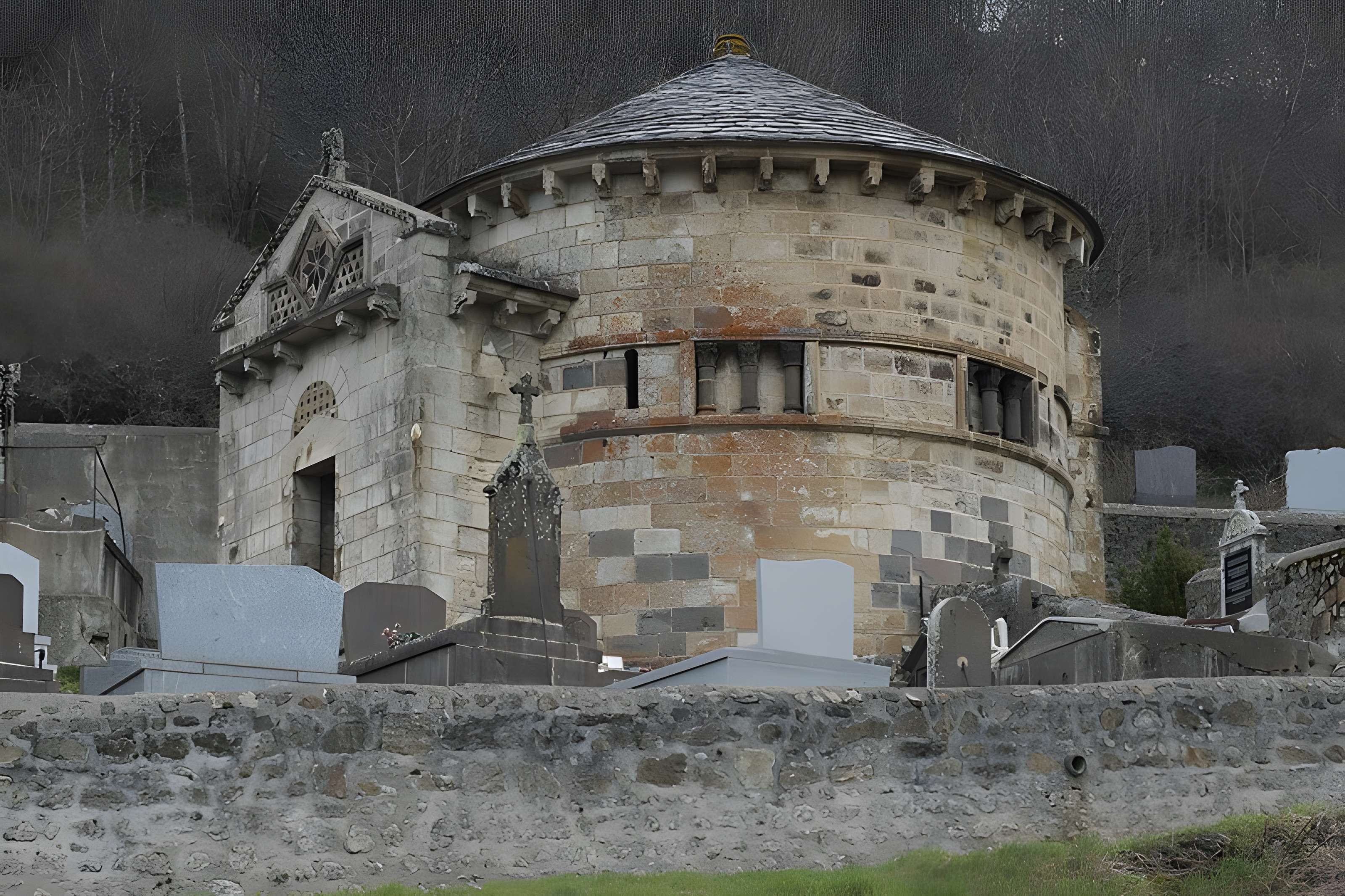 Chapelle funéraire de Chambon-sur-Lac