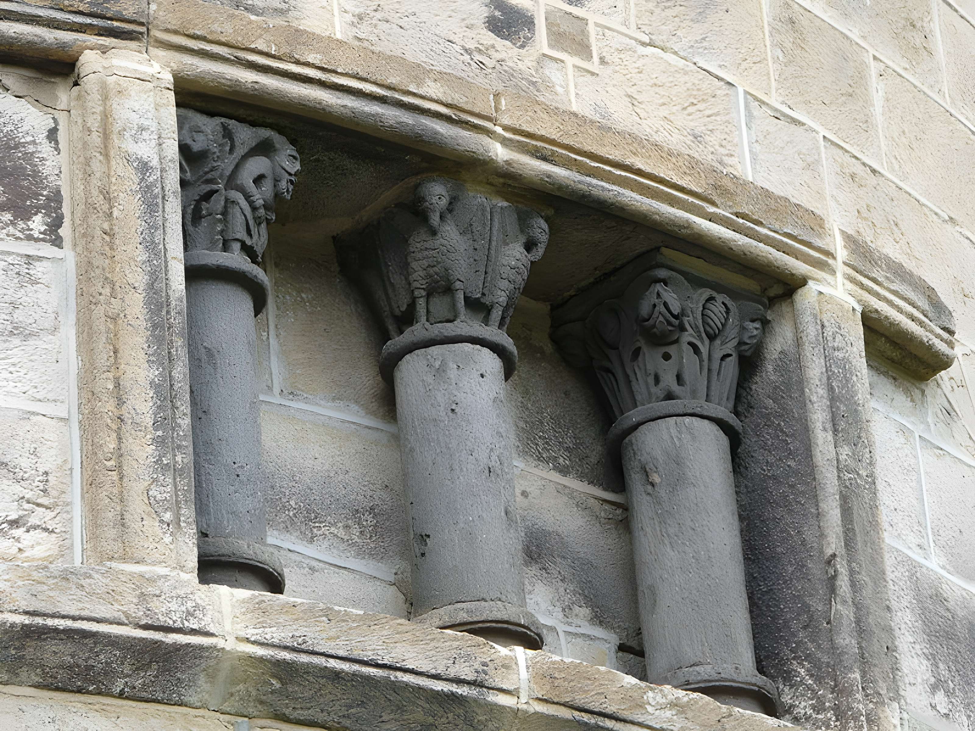 Chapelle funéraire de Chambon-sur-Lac