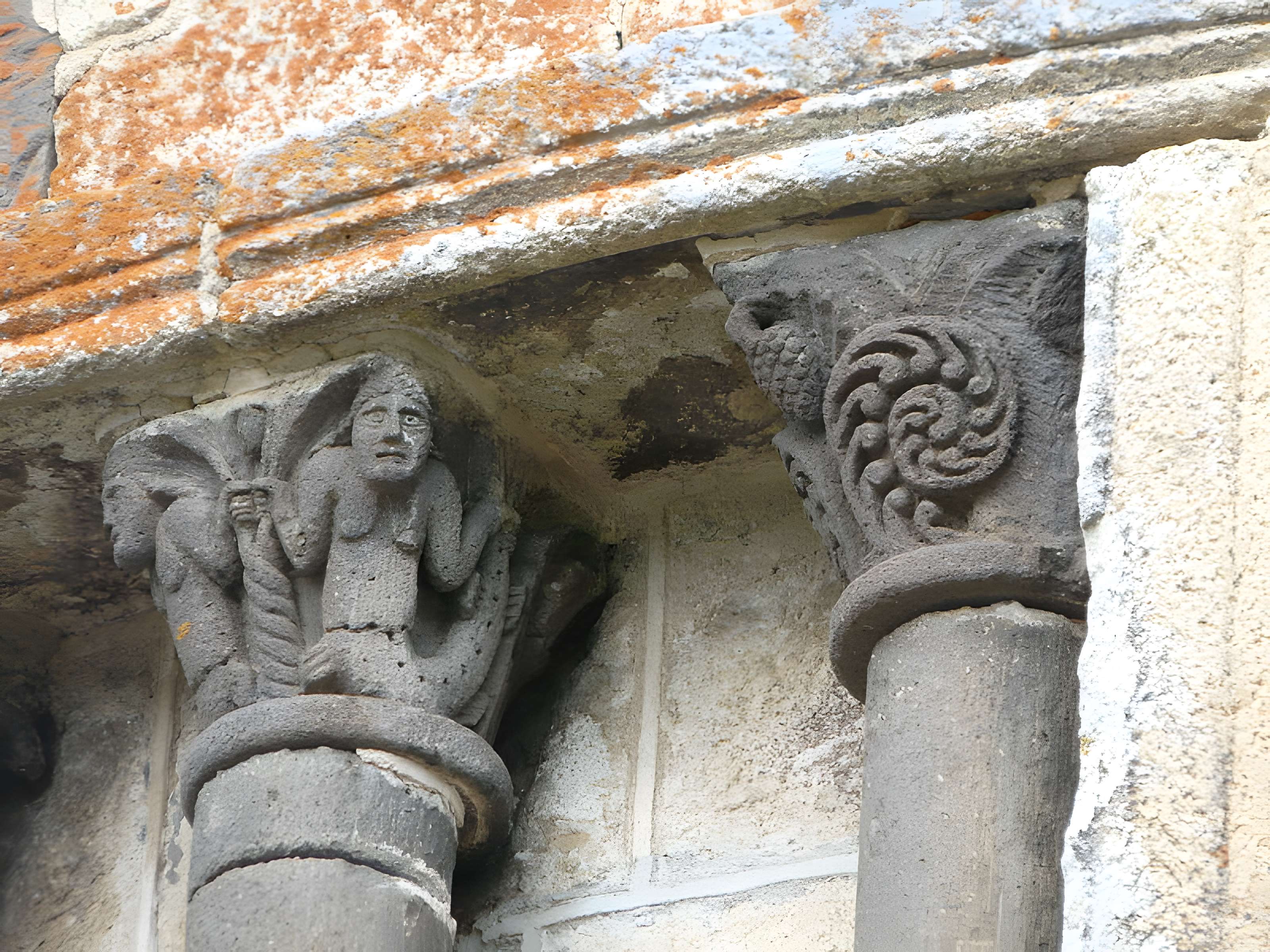 Chapelle funéraire de Chambon-sur-Lac