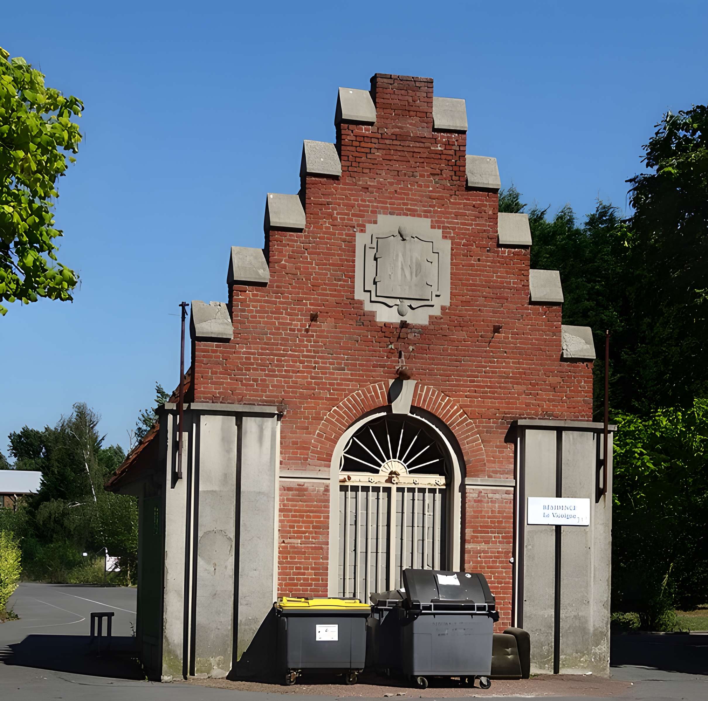 Ancien carreau de la fosse n° 1 de la compagnie des mines de Vicoigne-Noeux-Drocourt
