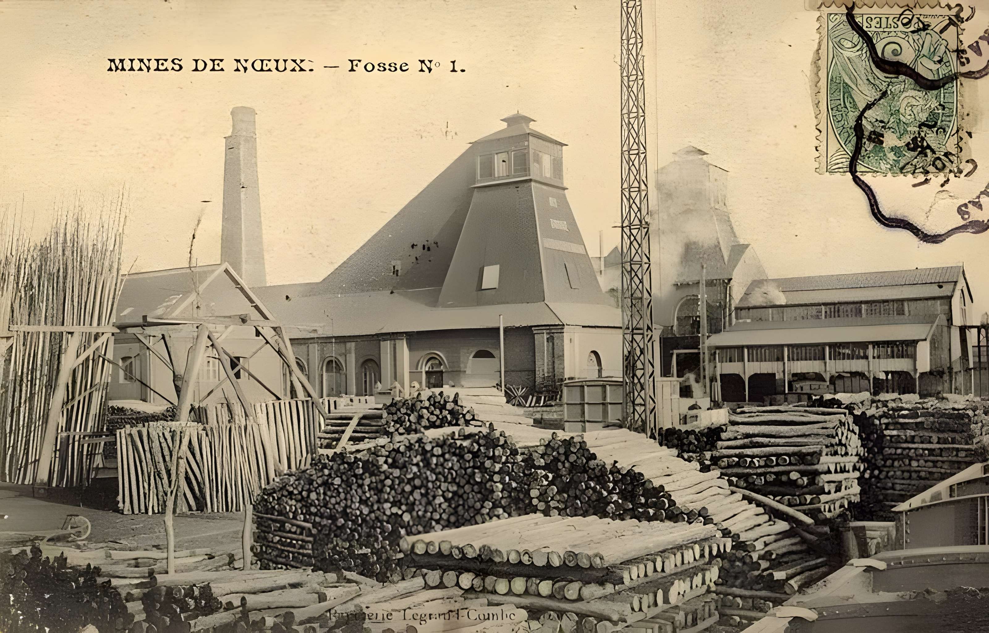 Ancien carreau de la fosse n° 1 de la compagnie des mines de Vicoigne-Noeux-Drocourt