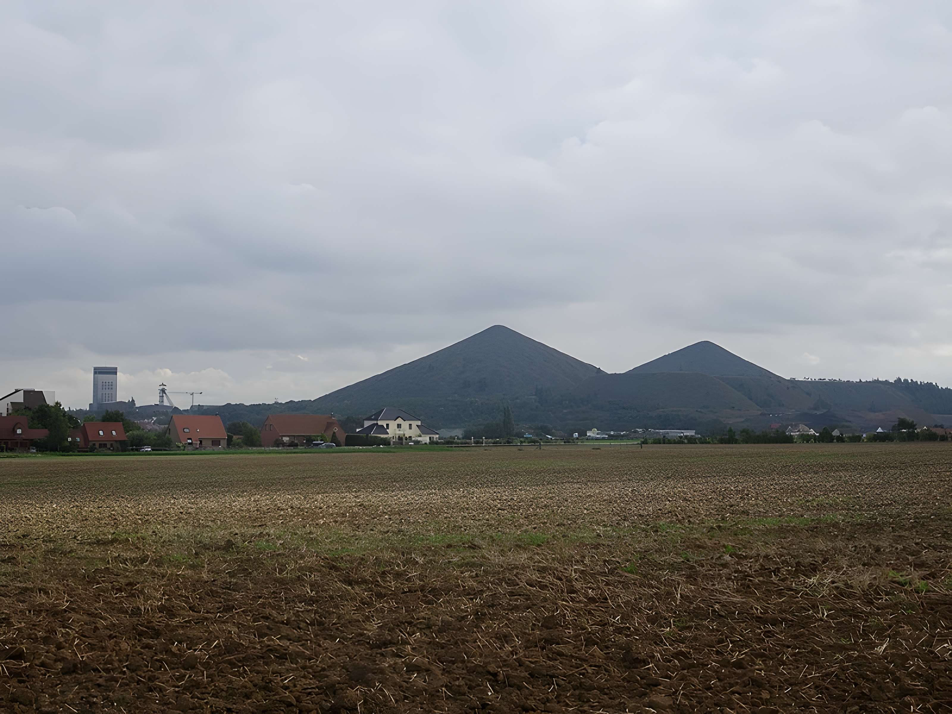 Fosse n° 11 - 19 des mines de Lens à Loos-en-Gohelle