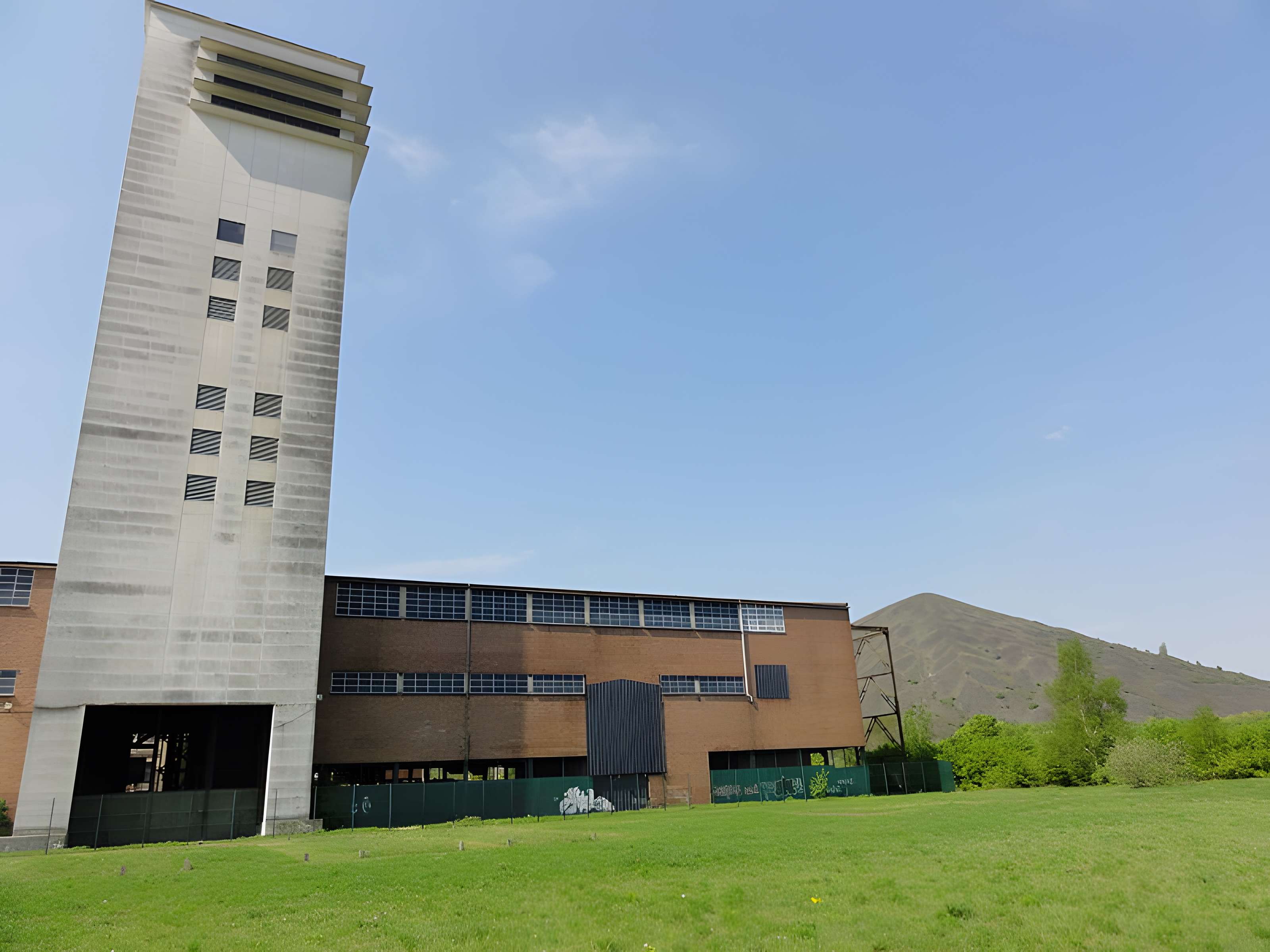 Fosse n° 11 - 19 des mines de Lens à Loos-en-Gohelle