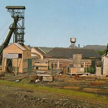 Fosse n 8 - 8 bis des mines de Dourges à Évin-Malmaison