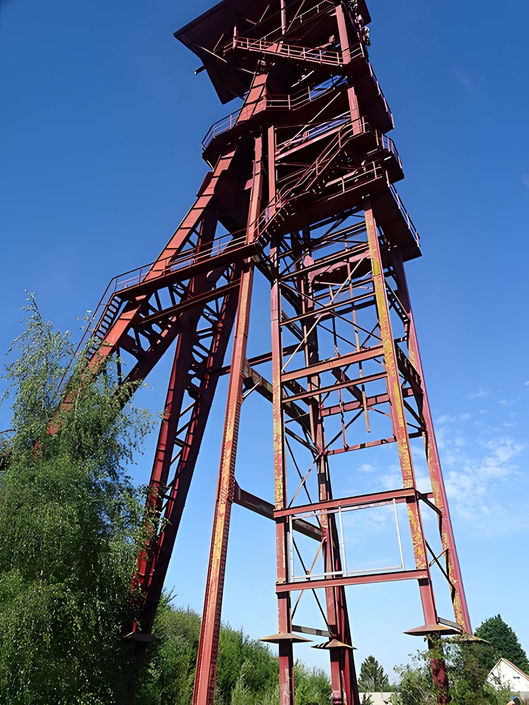Fosse n° 8 - 8 bis des mines de Dourges à Évin-Malmaison