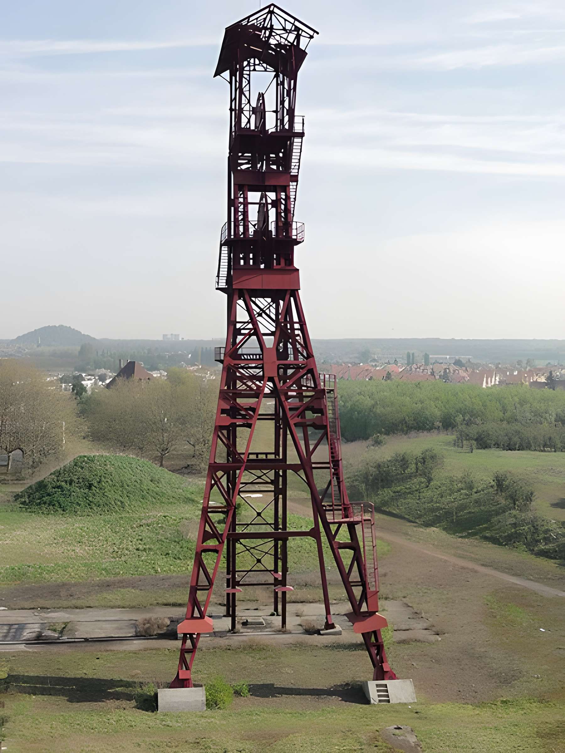 Fosse n° 8 - 8 bis des mines de Dourges à Évin-Malmaison