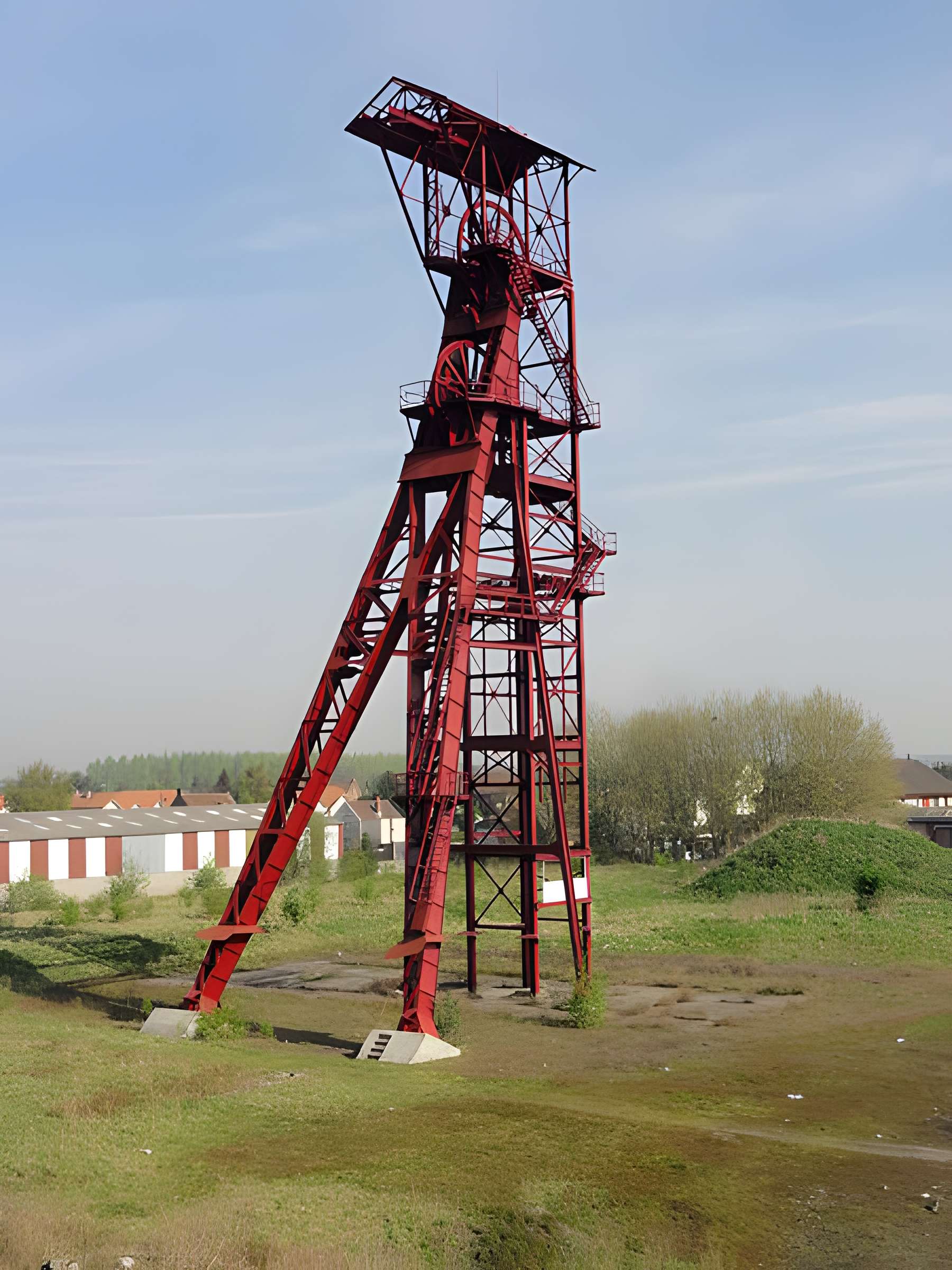 Fosse n° 8 - 8 bis des mines de Dourges à Évin-Malmaison