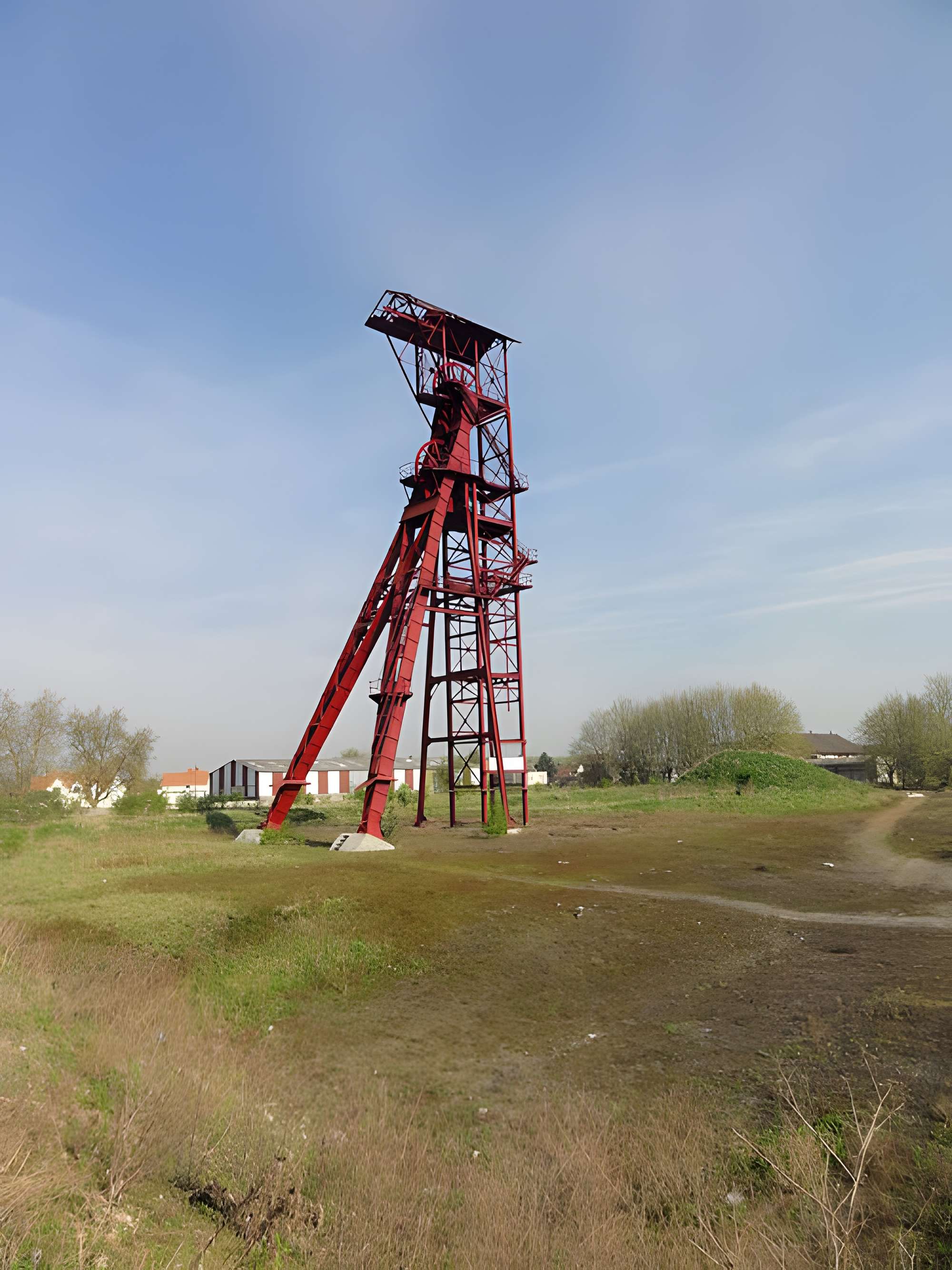 Fosse n° 8 - 8 bis des mines de Dourges à Évin-Malmaison
