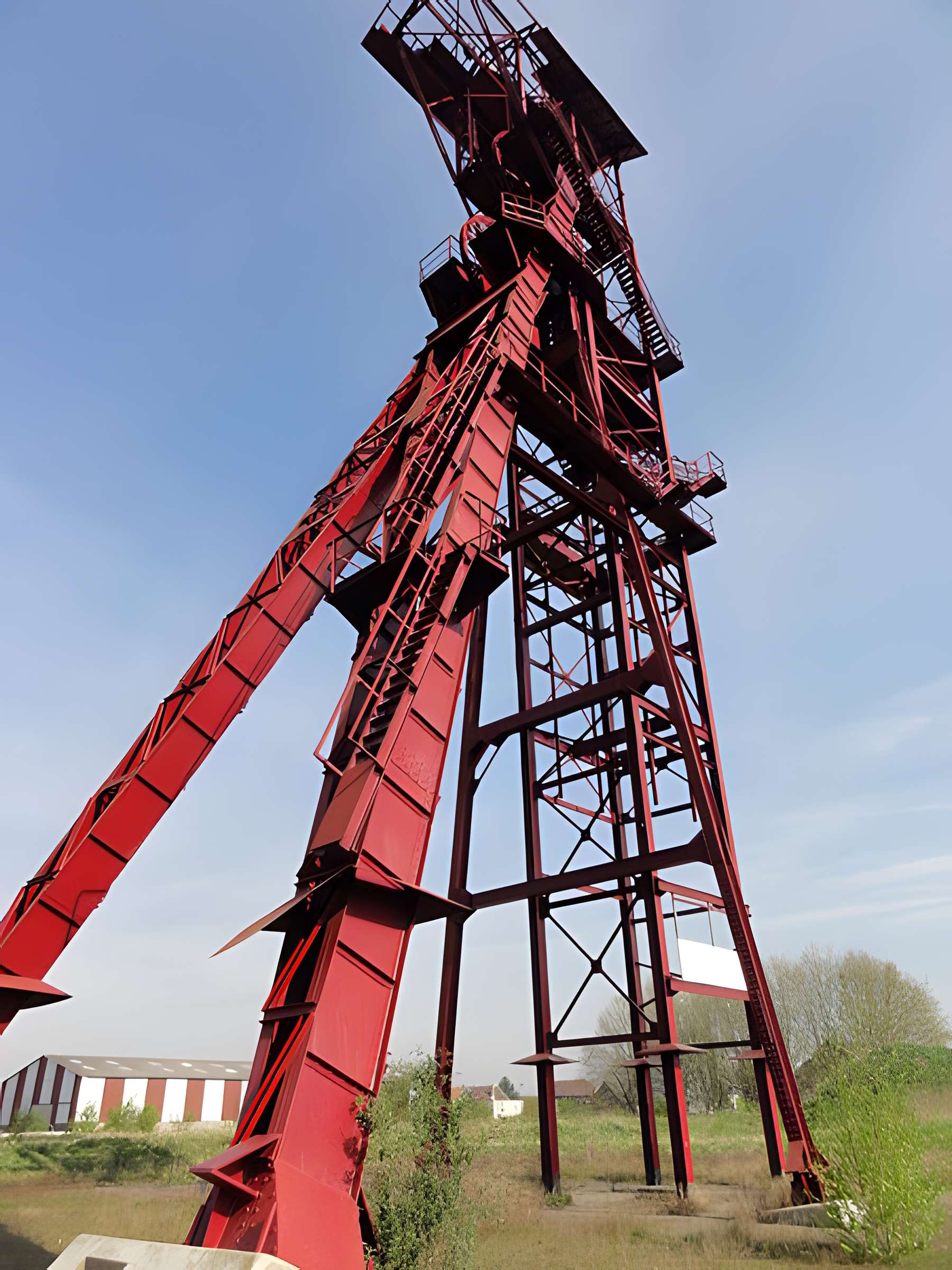 Fosse n° 8 - 8 bis des mines de Dourges à Évin-Malmaison