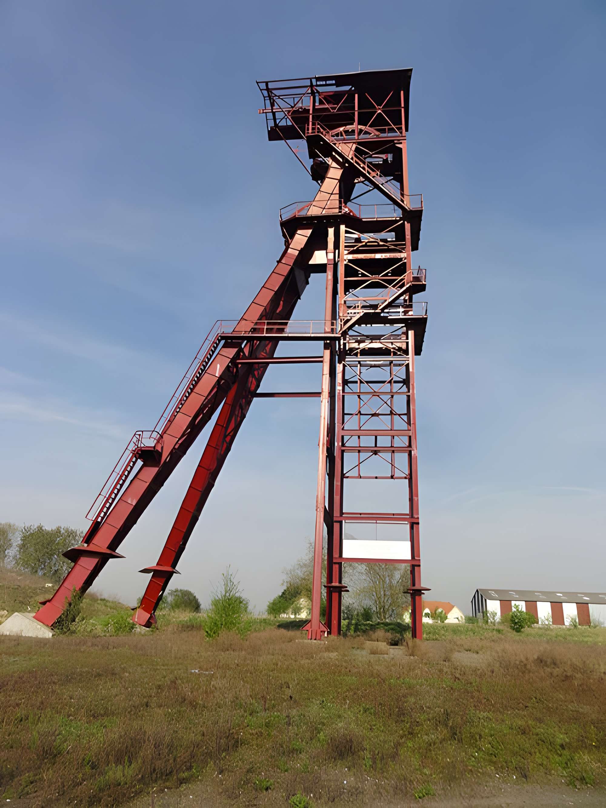 Fosse n° 8 - 8 bis des mines de Dourges à Évin-Malmaison
