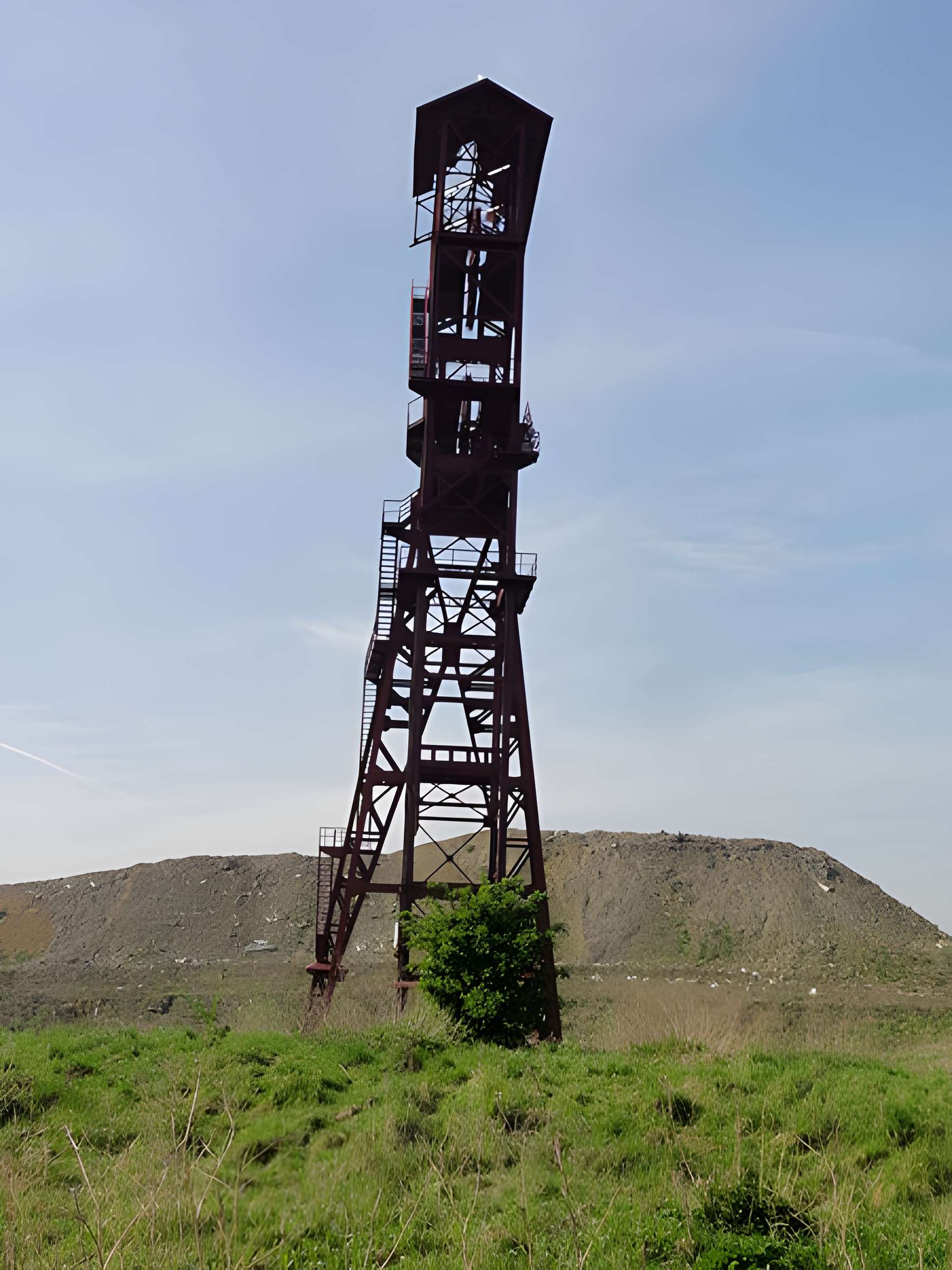 Fosse n° 8 - 8 bis des mines de Dourges à Évin-Malmaison