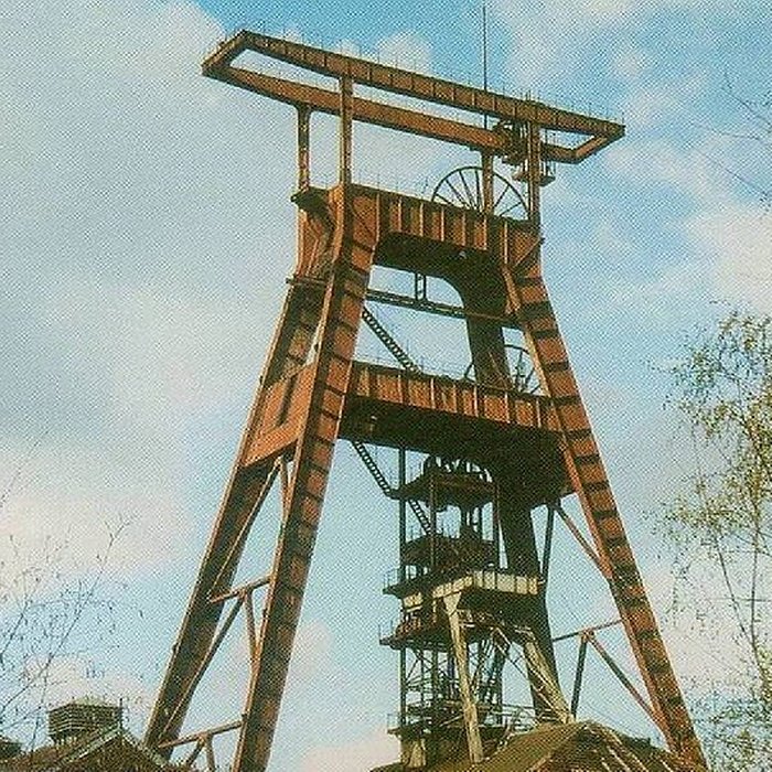 Photo de Fosse n 9 de lEscarpelle à Roost-Warendin