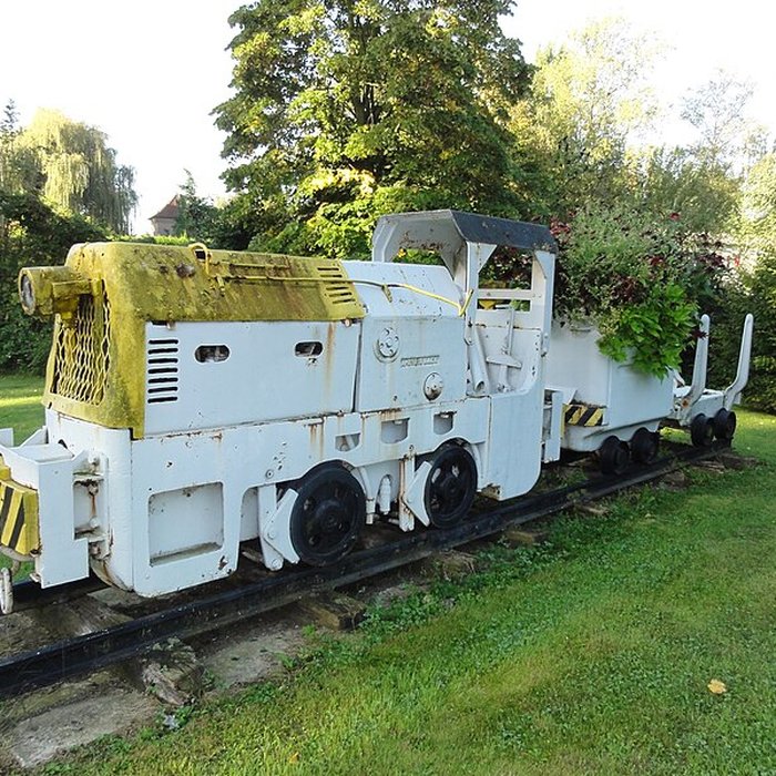 Photo de Fosse n 9 de lEscarpelle à Roost-Warendin