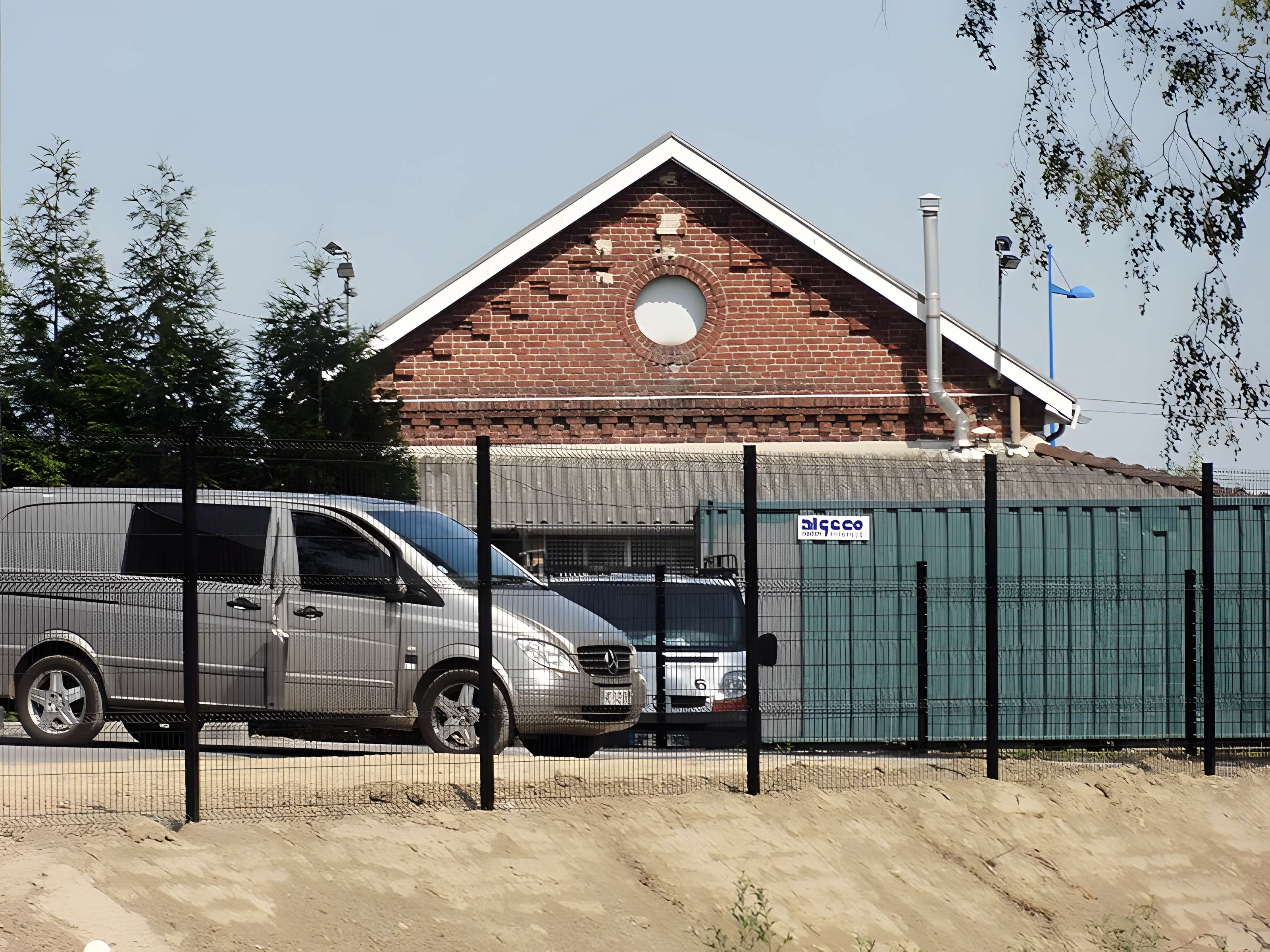 Fosse n° 9 de l'Escarpelle à Roost-Warendin