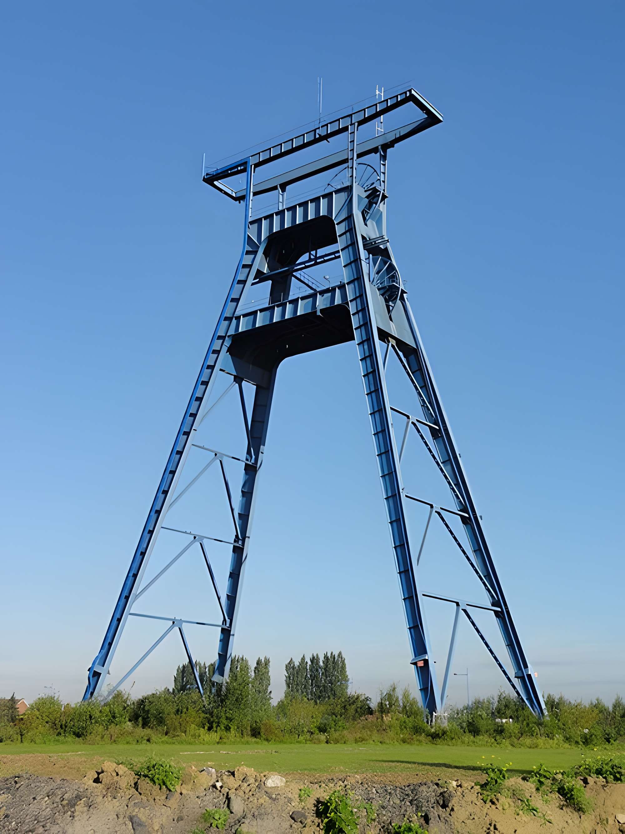 Fosse n° 9 de l'Escarpelle à Roost-Warendin