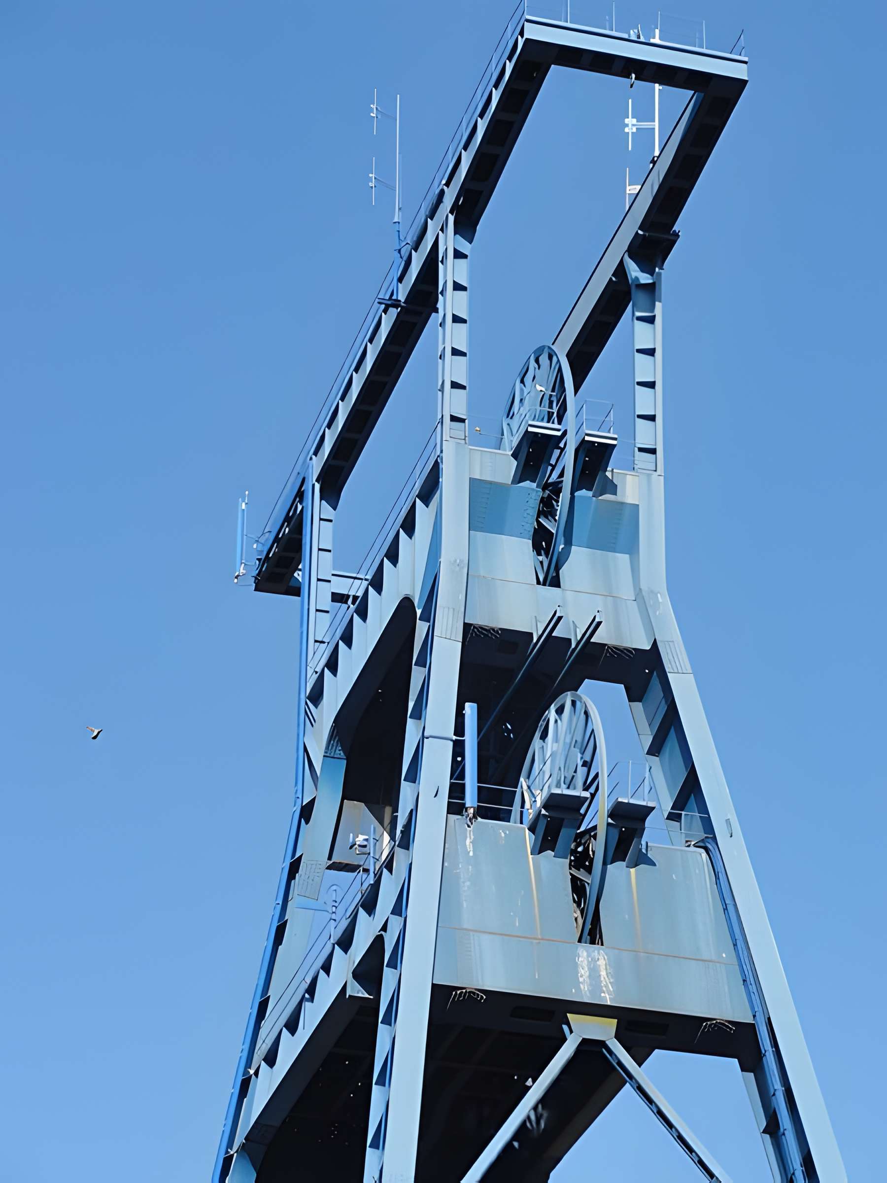 Fosse n° 9 de l'Escarpelle à Roost-Warendin