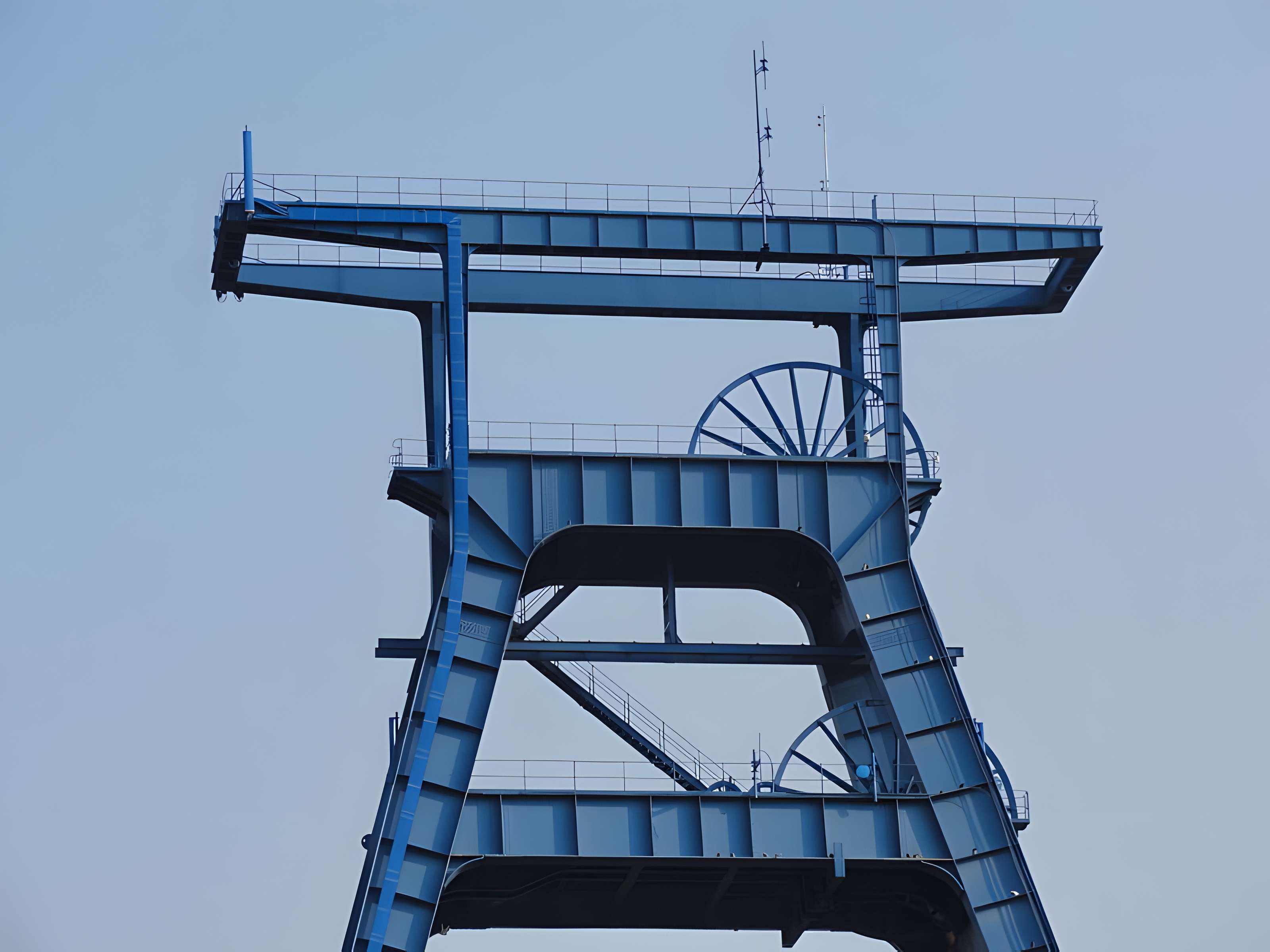 Fosse n° 9 de l'Escarpelle à Roost-Warendin