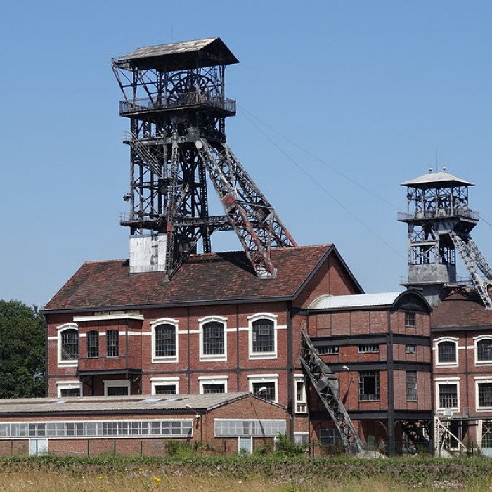 Photo de Fosse n 9 et 9 bis des mines de Dourges à Oignies