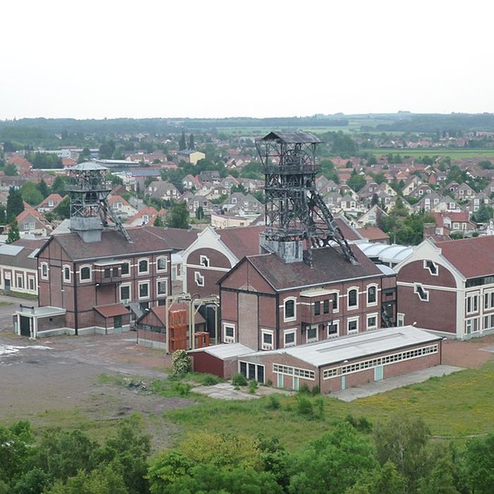 Photo de Fosse n 9 et 9 bis des mines de Dourges à Oignies