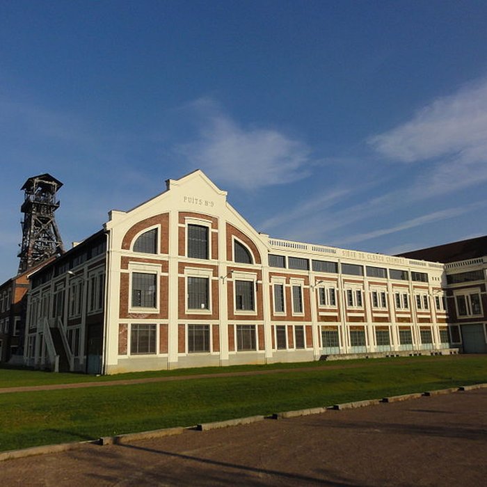 Photo de Fosse n 9 et 9 bis des mines de Dourges à Oignies