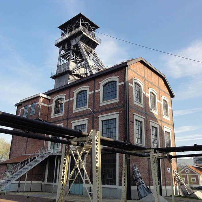 Photo de Fosse n 9 et 9 bis des mines de Dourges à Oignies
