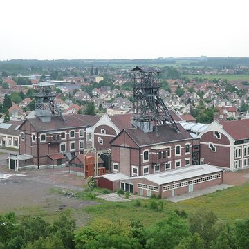 Fosse n 9 et 9 bis des mines de Dourges à Oignies