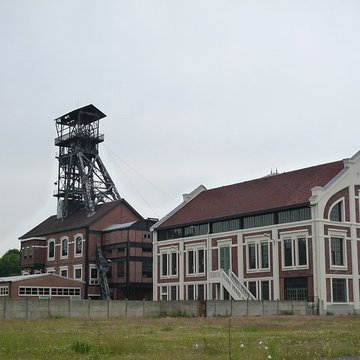 Fosse n 9 et 9 bis des mines de Dourges à Oignies