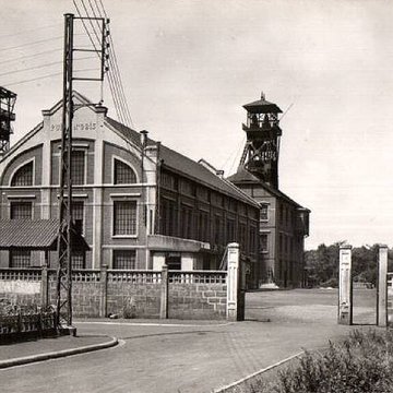Fosse n 9 et 9 bis des mines de Dourges à Oignies