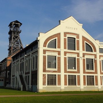 Fosse n 9 et 9 bis des mines de Dourges à Oignies