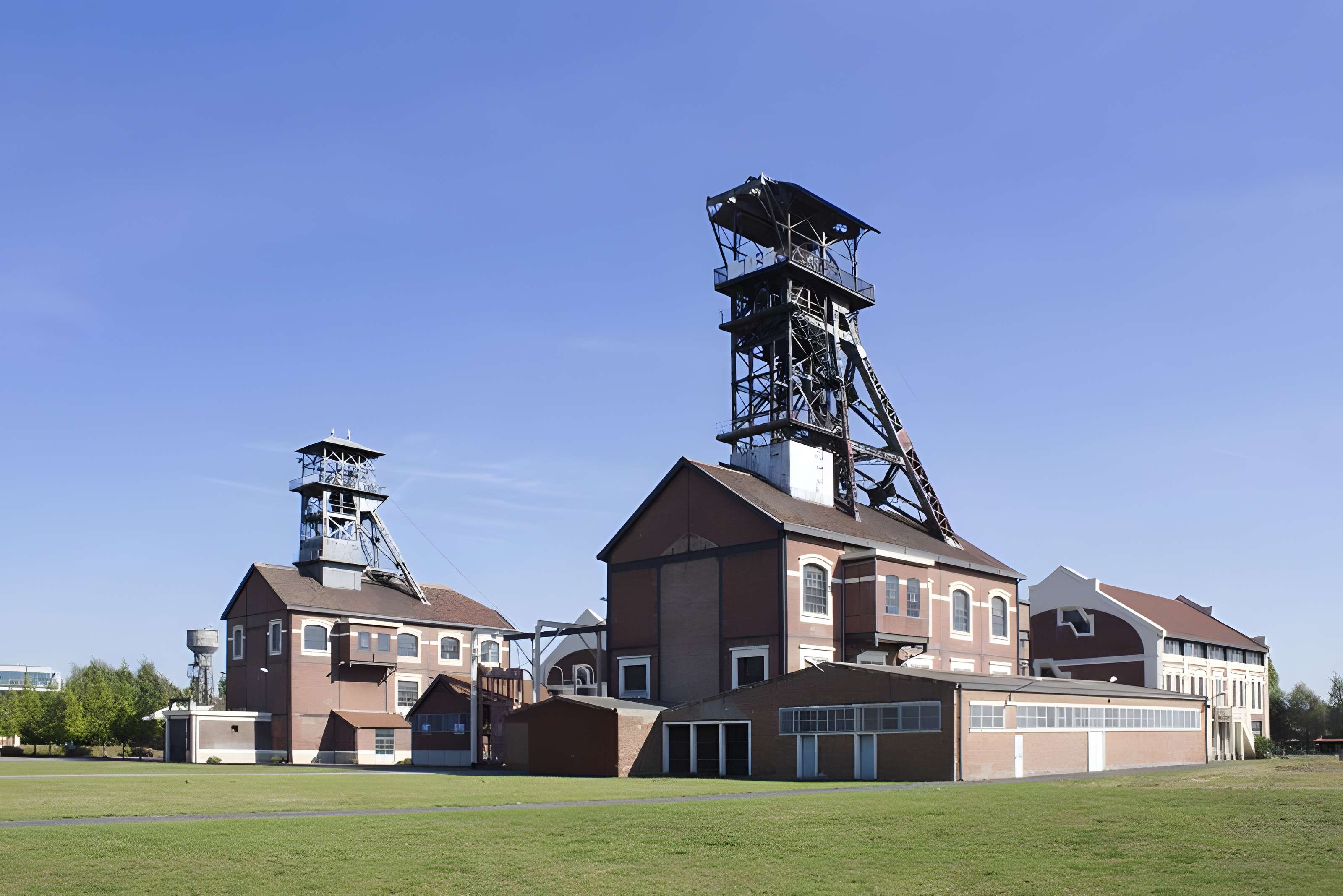 Fosse n° 9 et 9 bis des mines de Dourges à Oignies