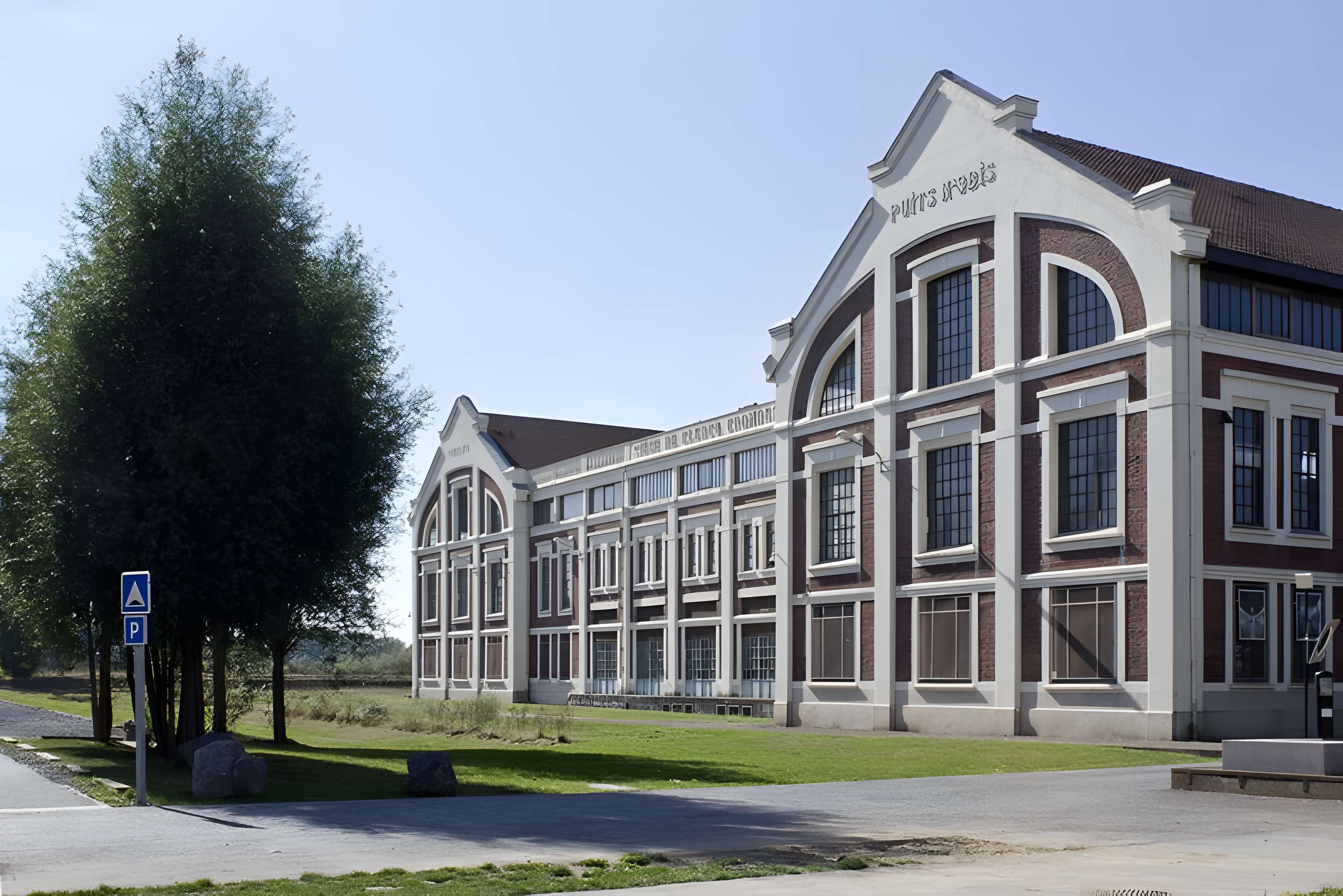 Fosse n° 9 et 9 bis des mines de Dourges à Oignies