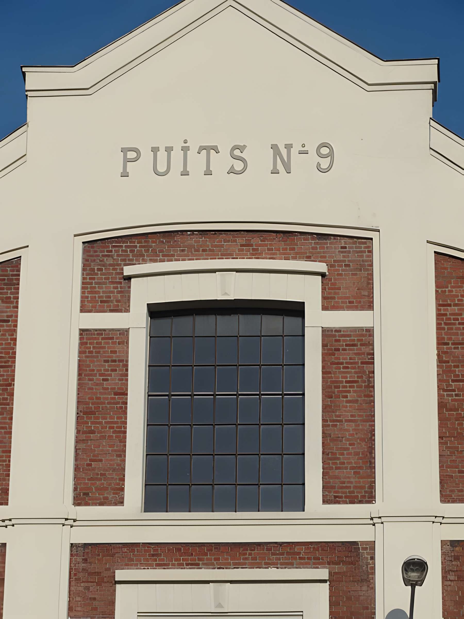 Fosse n° 9 et 9 bis des mines de Dourges à Oignies