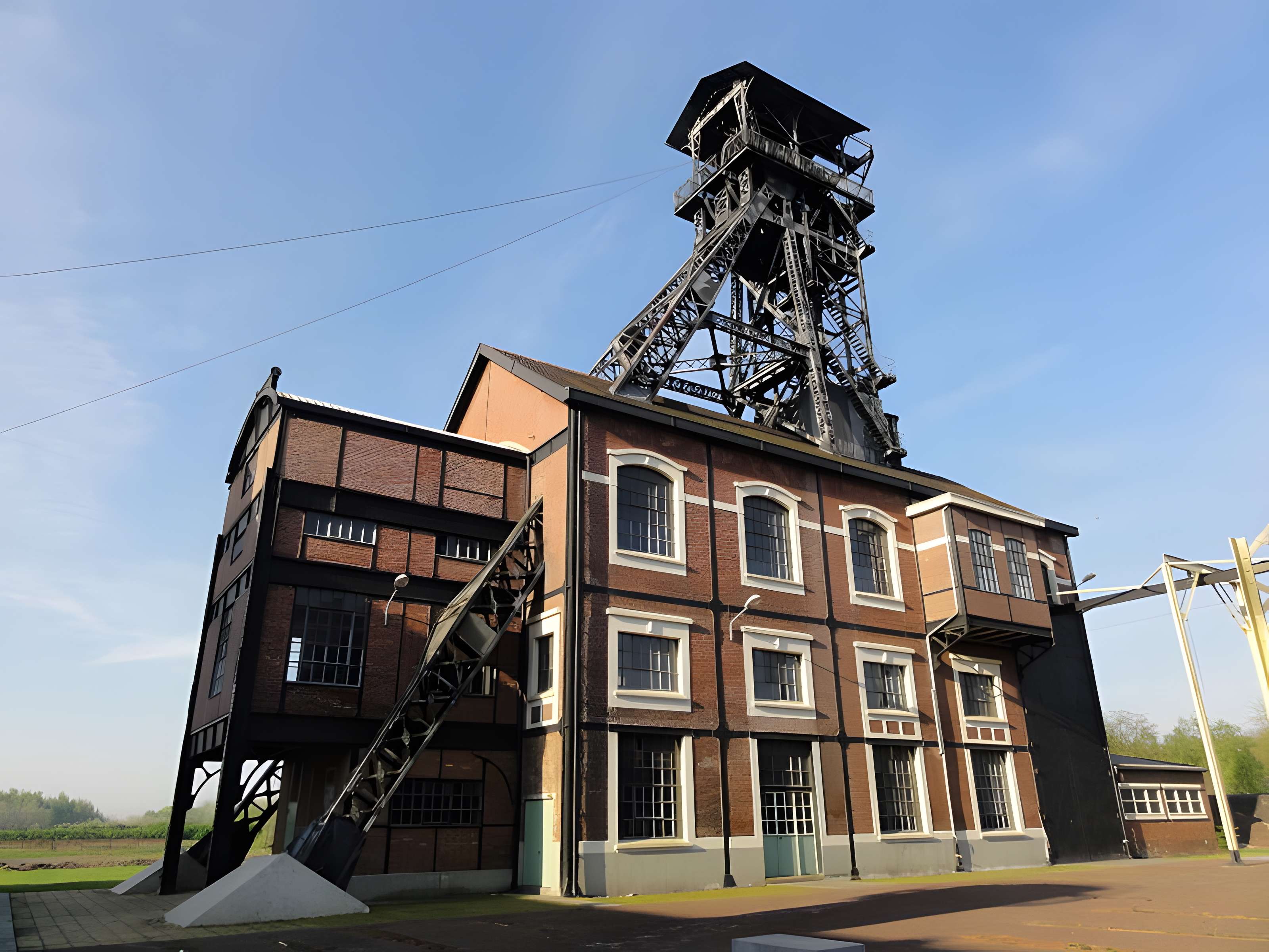 Fosse n° 9 et 9 bis des mines de Dourges à Oignies