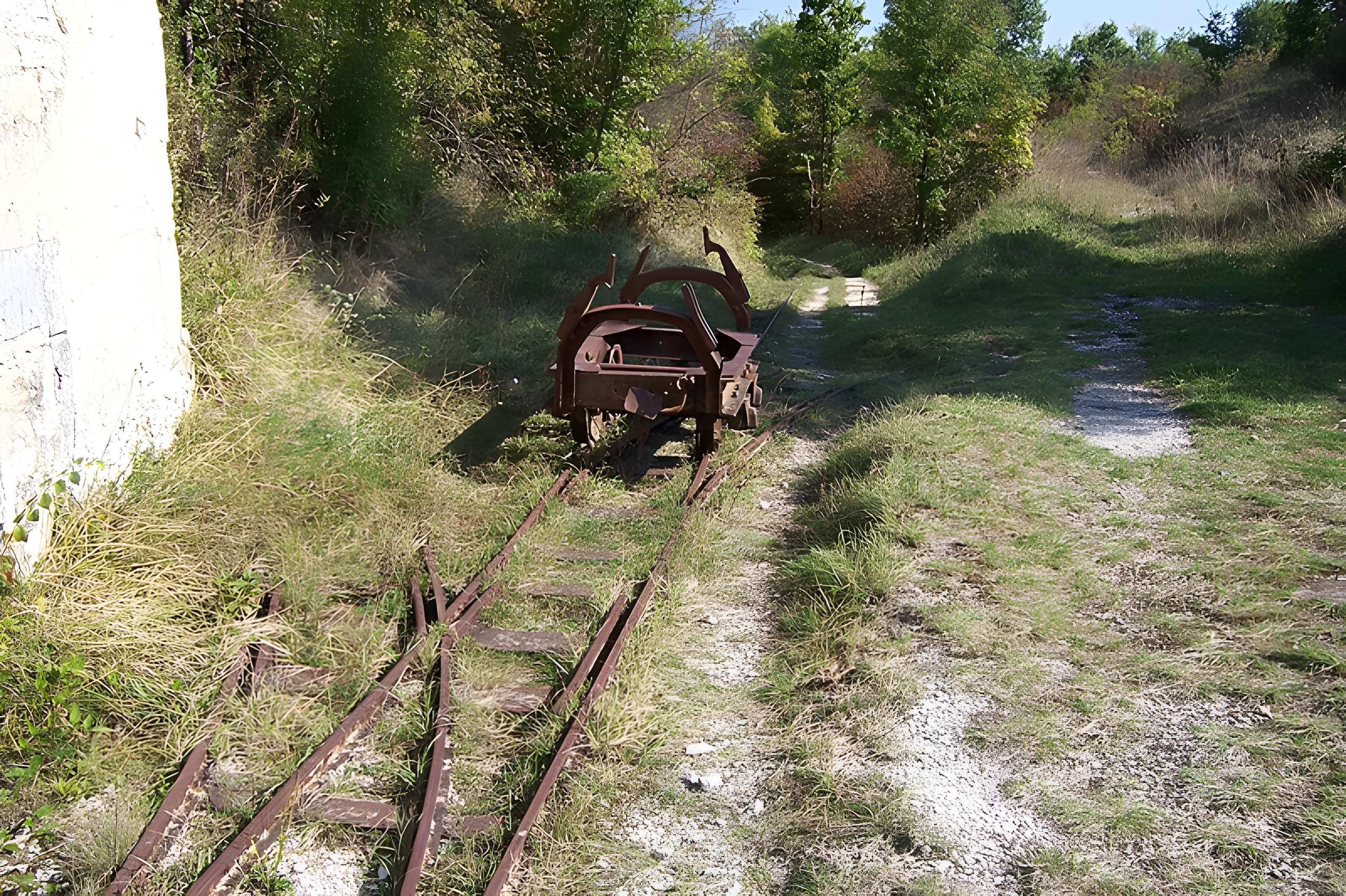 Fours à chaux d'Échoisy à Cellettes