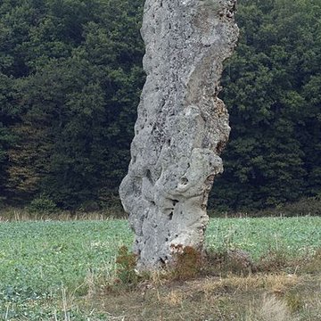 grande pierre de louzouer