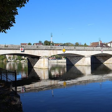 Grand-Pont de Nemours