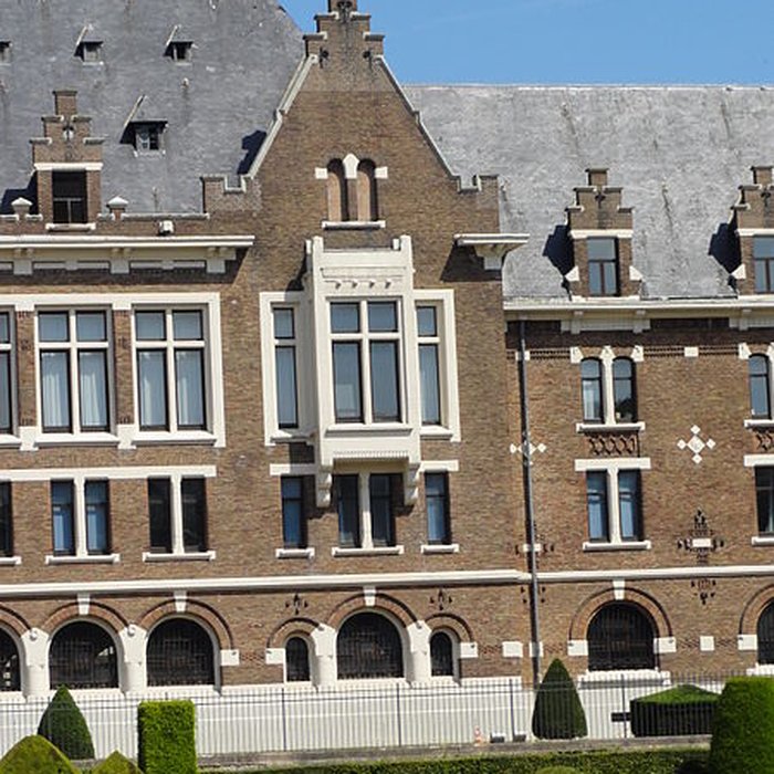 Photo de Grands bureaux des mines de Lens