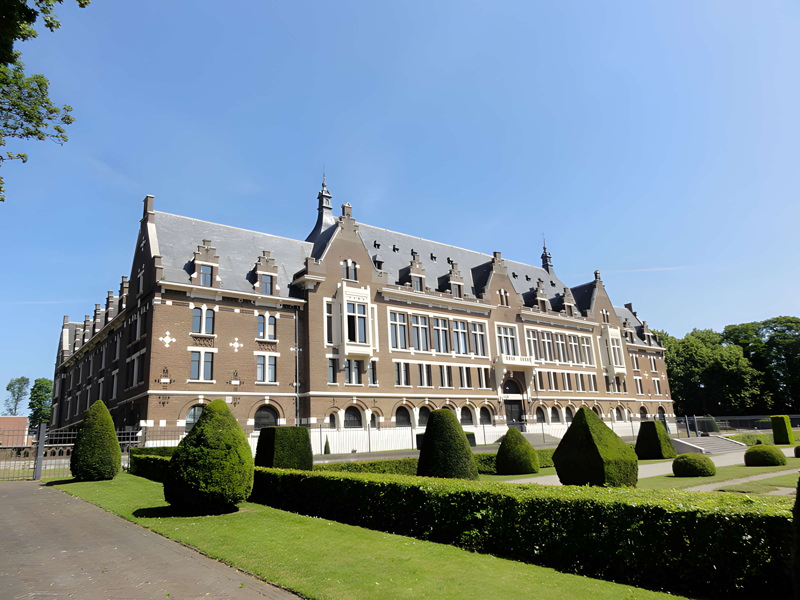 Grands bureaux des mines de Lens