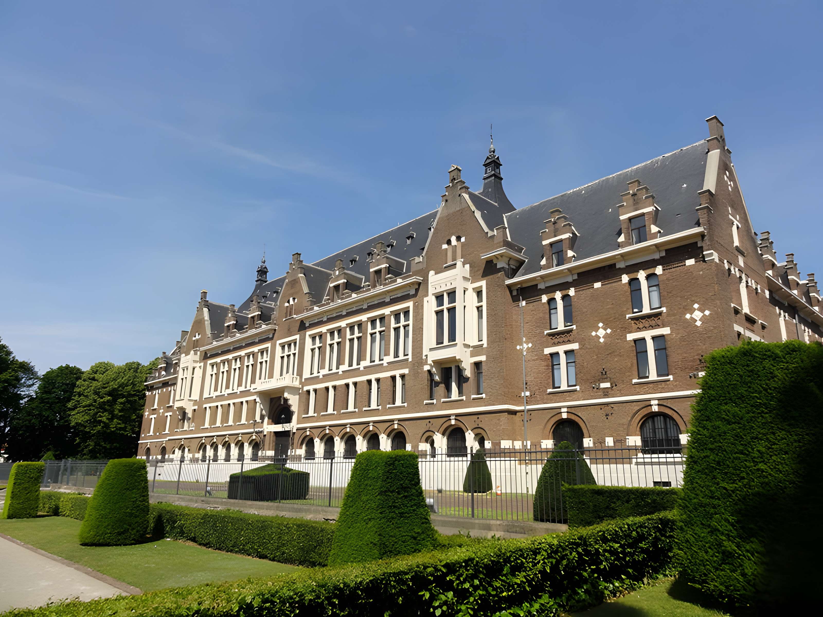 Grands bureaux des mines de Lens