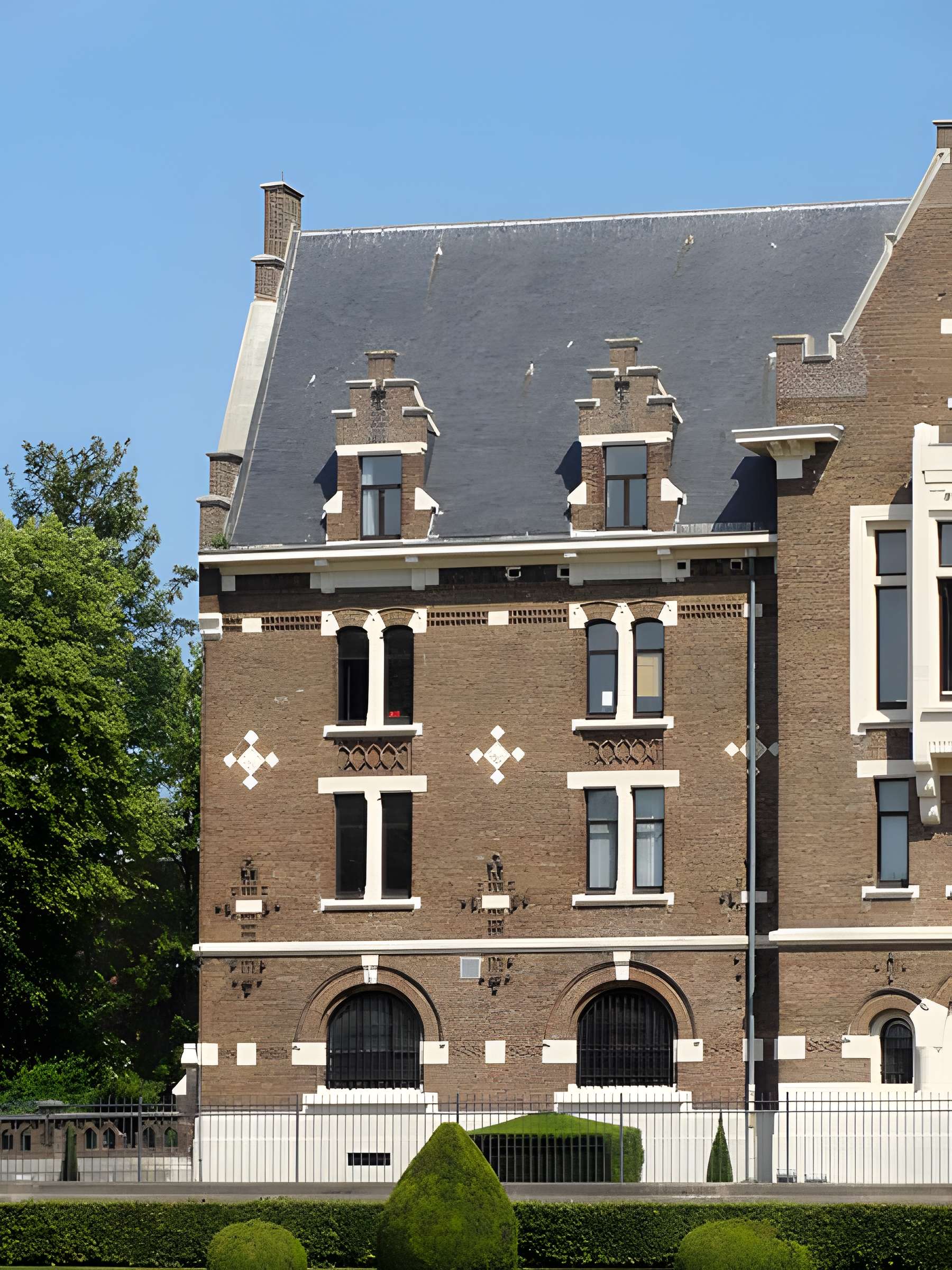Grands bureaux des mines de Lens