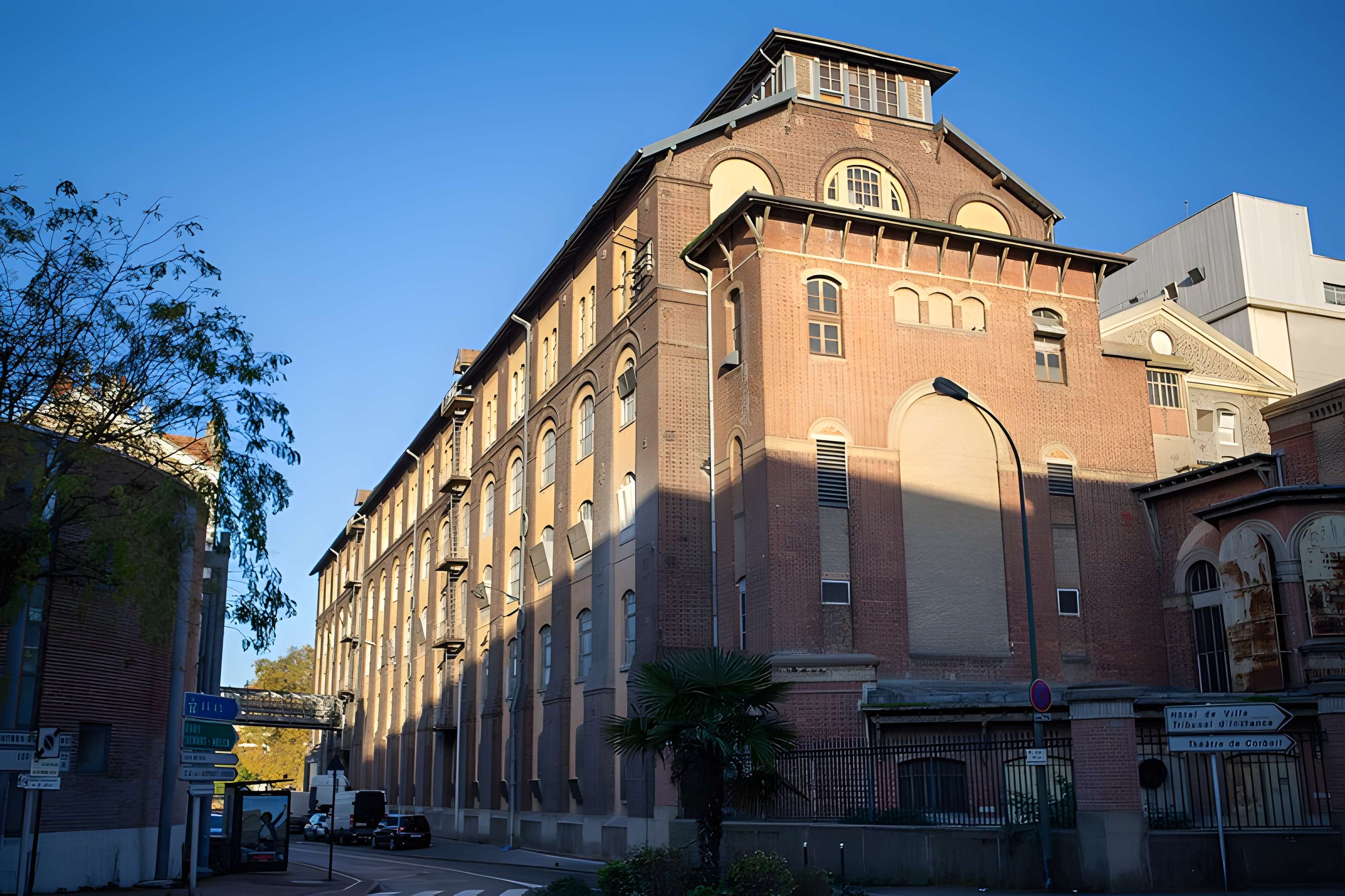 Grands moulins de Corbeil-Essonnes