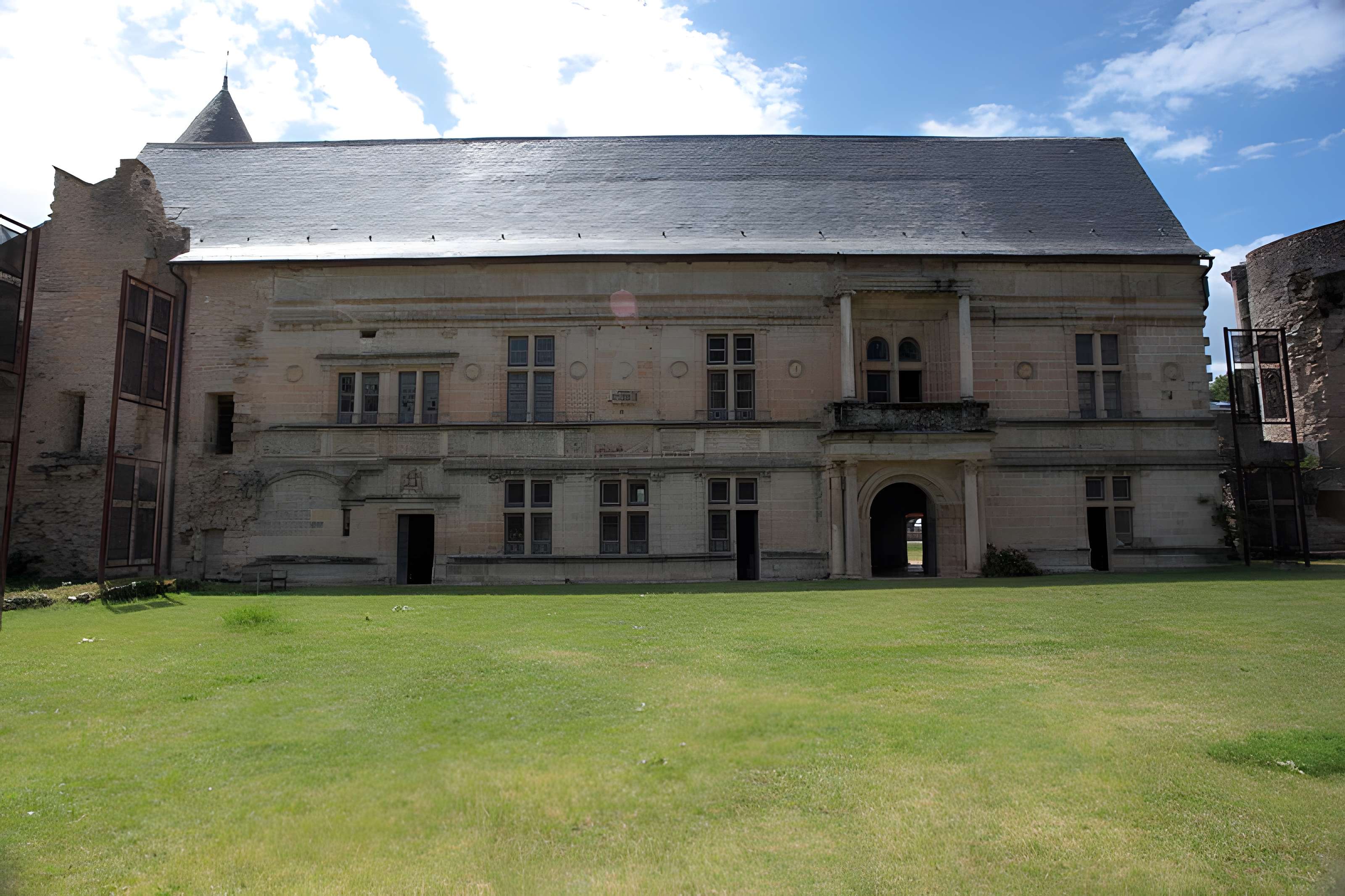 Grange de Bargues à Assier