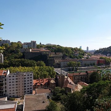 Immeuble dit Les Greniers dAbondance, actuellement siège de la DRAC Direction régionale des affaires culturelles
