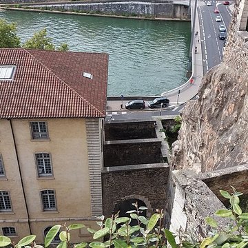 Immeuble dit Les Greniers dAbondance, actuellement siège de la DRAC Direction régionale des affaires culturelles
