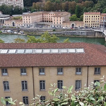 Immeuble dit Les Greniers dAbondance, actuellement siège de la DRAC Direction régionale des affaires culturelles