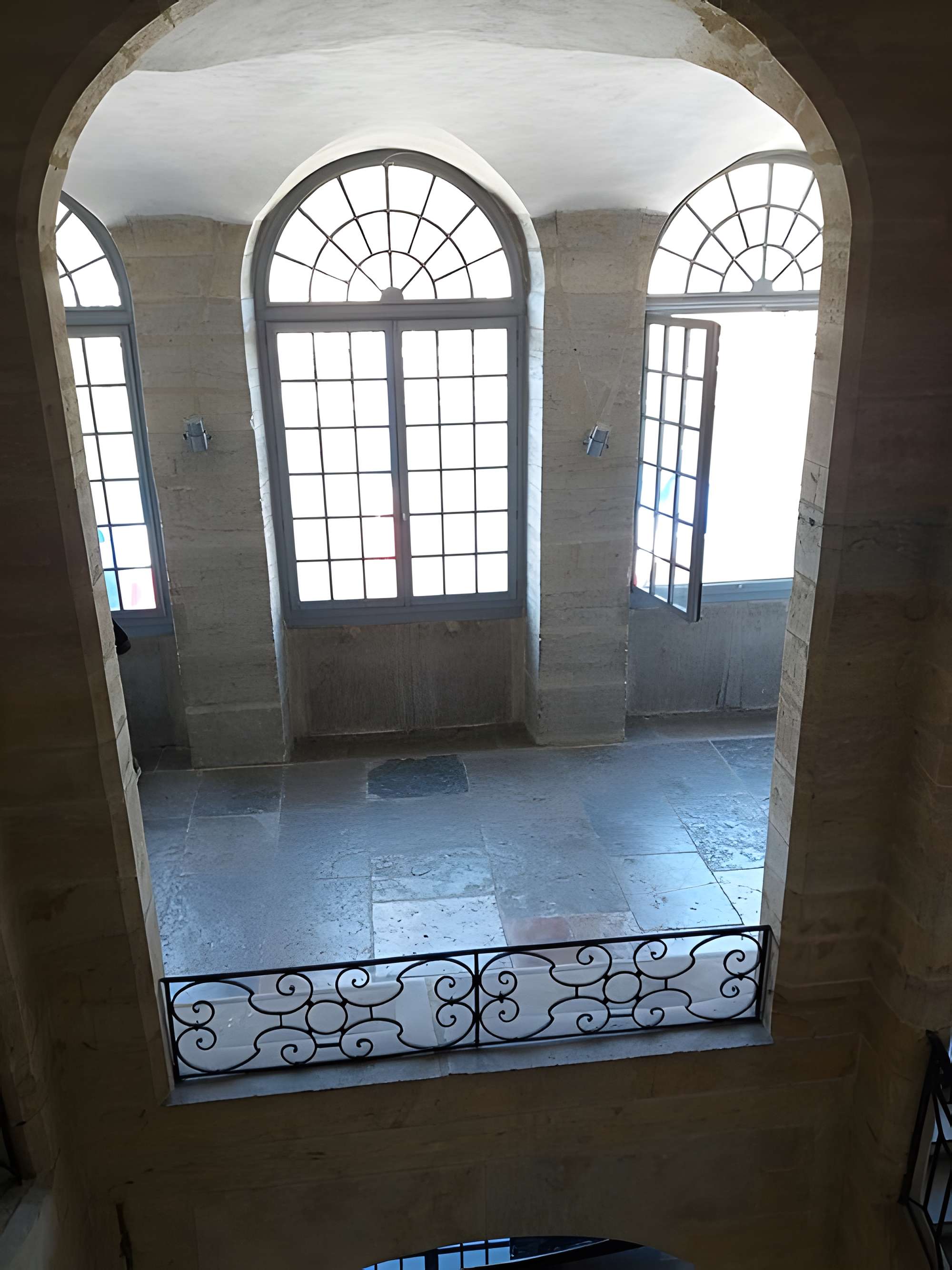 Immeuble dit Les Greniers d'Abondance, actuellement siège de la DRAC (Direction régionale des affaires culturelles)